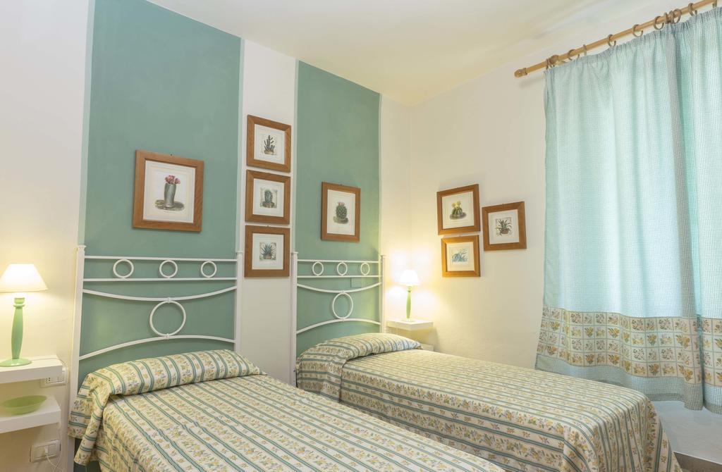 Villa Monserrato Porto Azzurro Esterno foto