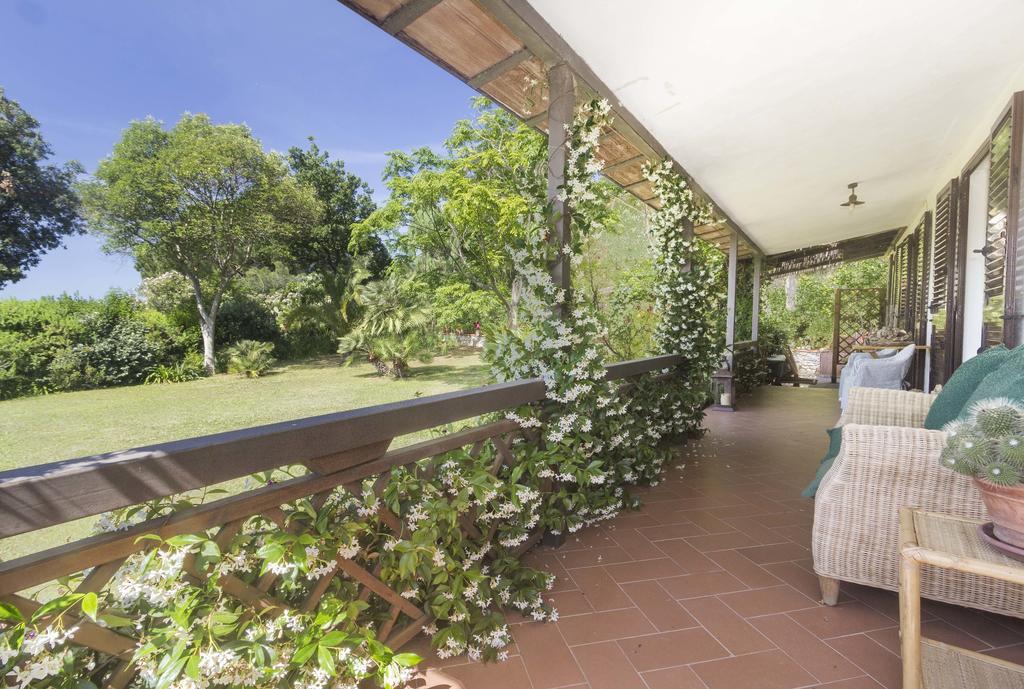 Villa Monserrato Porto Azzurro Esterno foto