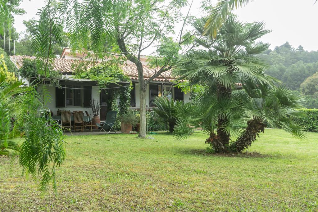 Villa Monserrato Porto Azzurro Esterno foto