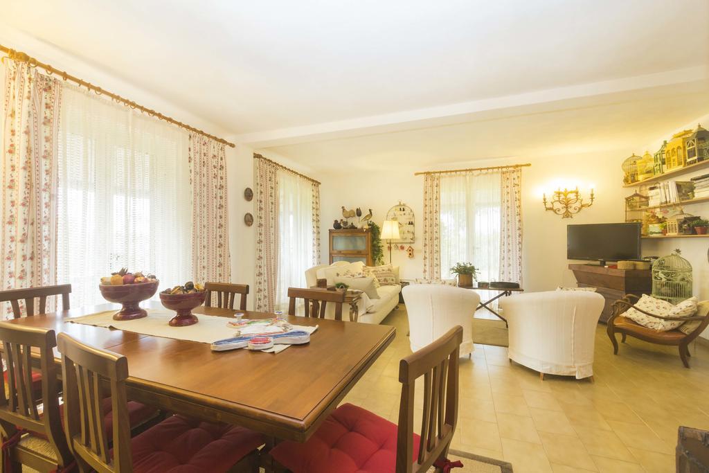 Villa Monserrato Porto Azzurro Camera foto